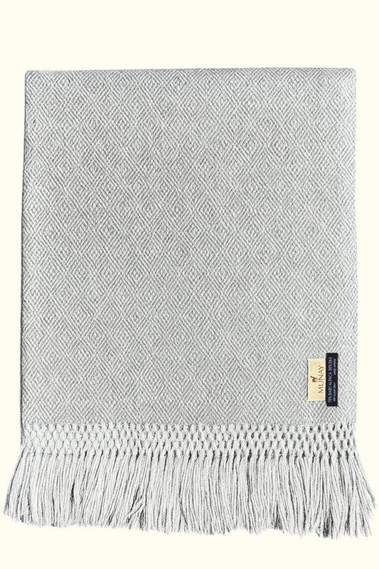Quñi Shawl